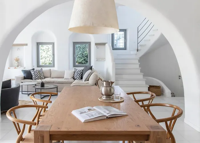 Aqua Breeze Villas *