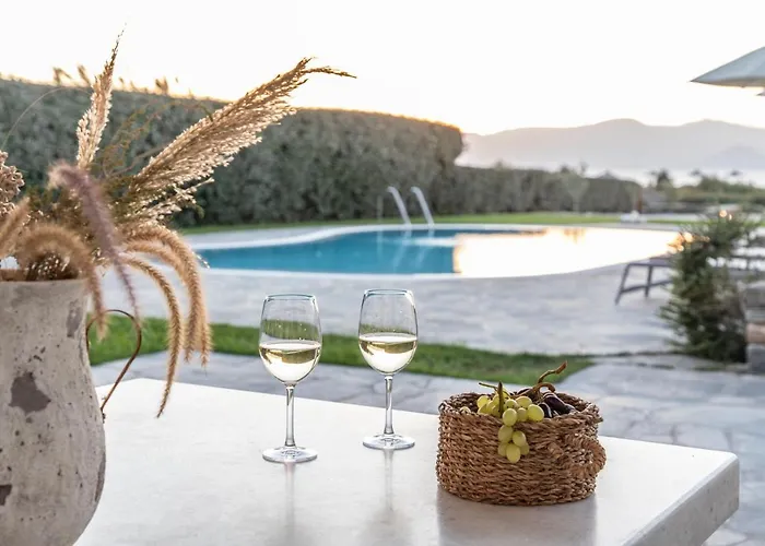 Aqua Breeze Villas Ferienhaus Pláka