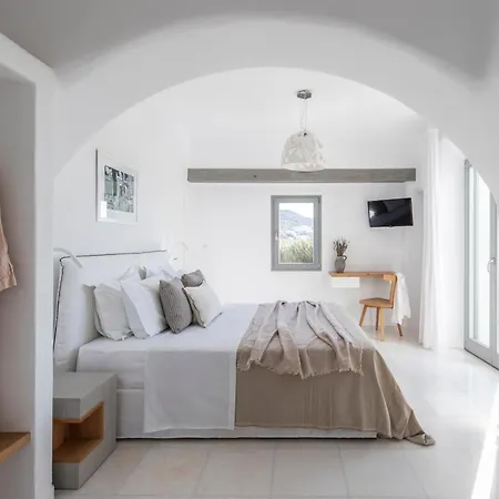 Aqua Breeze Villas *